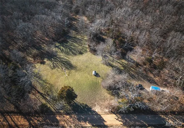 $549,900 | 38925 Stonepiler Avenue, Edwards, MO 65326