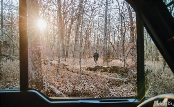 $549,900 | 38925 Stonepiler Avenue, Edwards, MO 65326