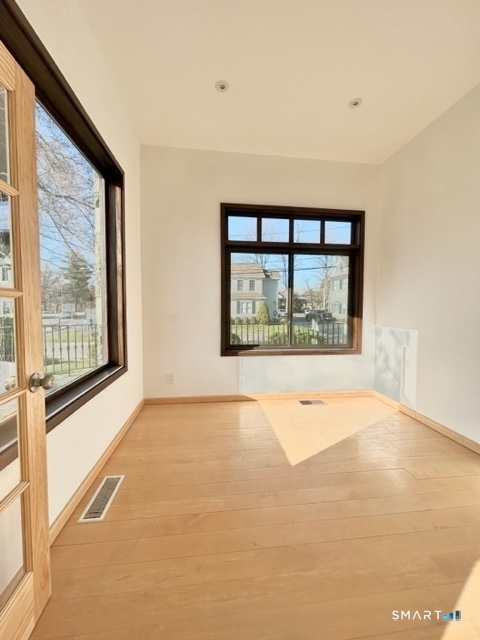 2 Hollyhock Road, Unit 7 Wilton, CT 06897 - Photo 5 of 19 Gallery Image 5