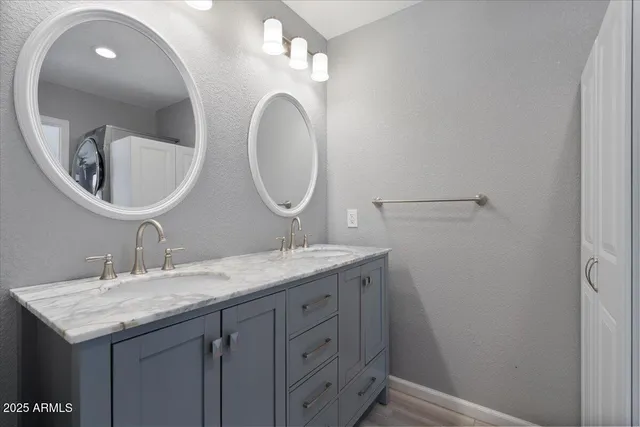 $950,000 | 1670 East Whitten Street, Chandler, AZ 85225