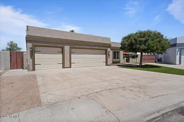 $950,000 | 1670 East Whitten Street, Chandler, AZ 85225