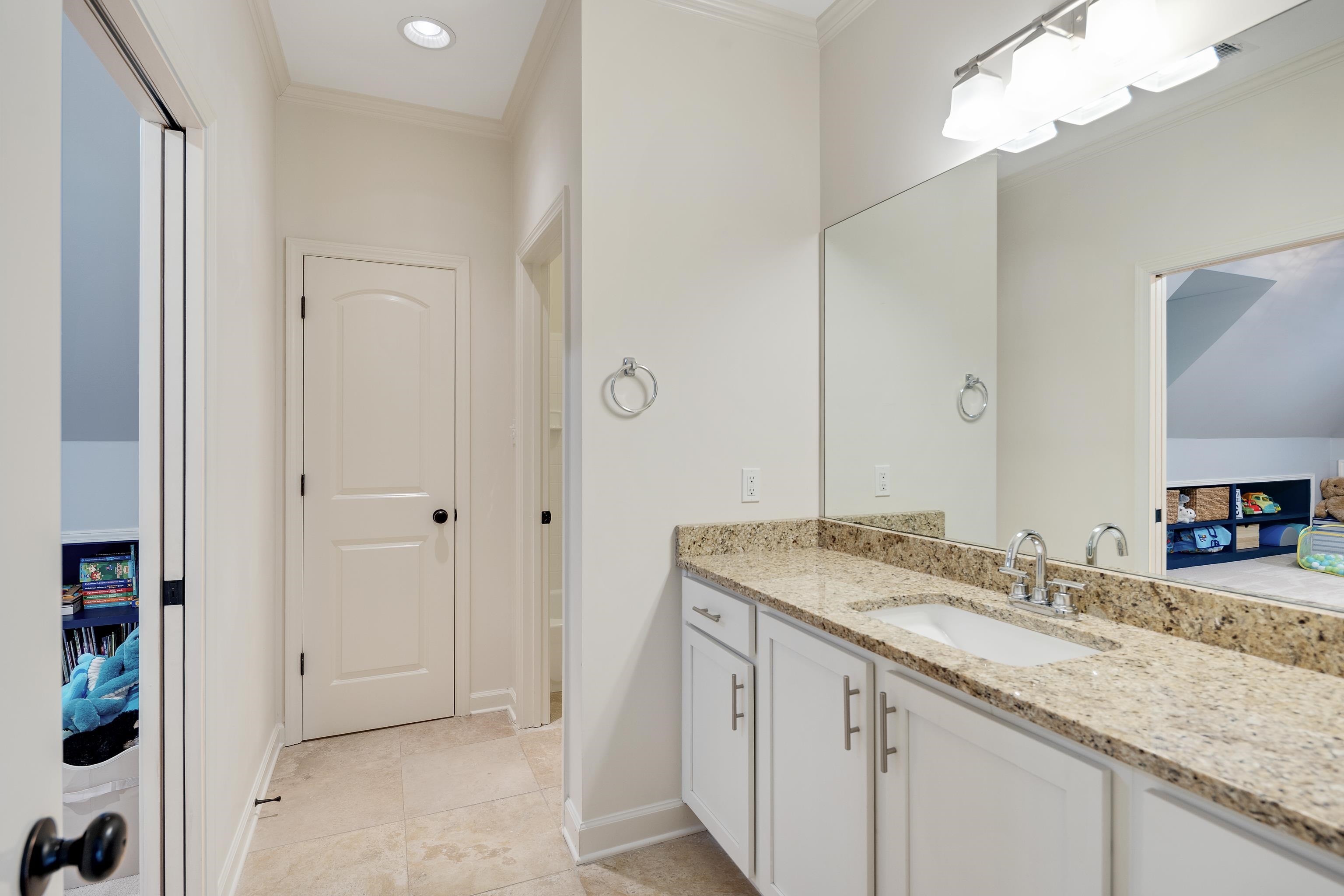 237 Windover Road Memphis, TN 38111 - Photo 25 of 37 Ensuite bathroom with crown molding, vanity, recessed lighting, and light tile patterned floors