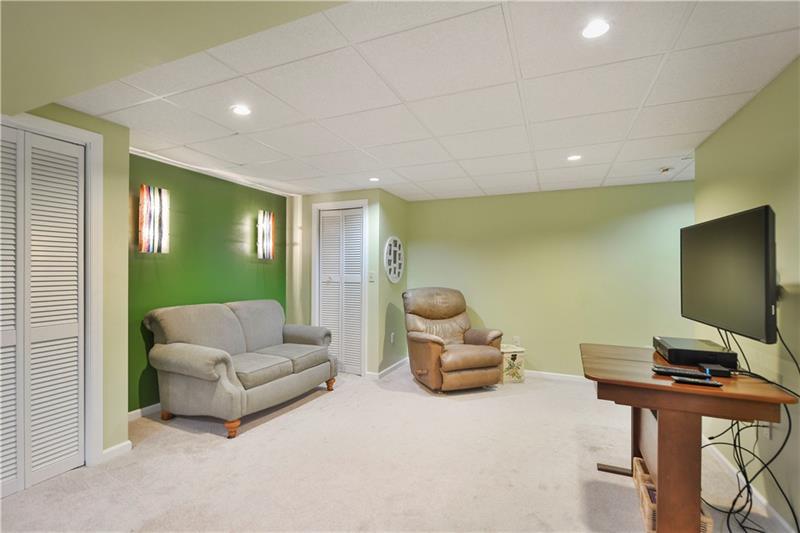 709 McClellan Court McKees Rocks, PA 15136 - Photo 20 of 25 Lower Level