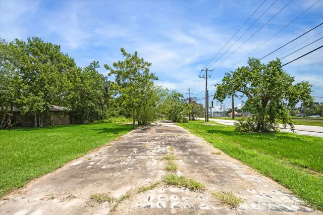 $50,000 | 408 North Oak Street, Texas City, TX 77591