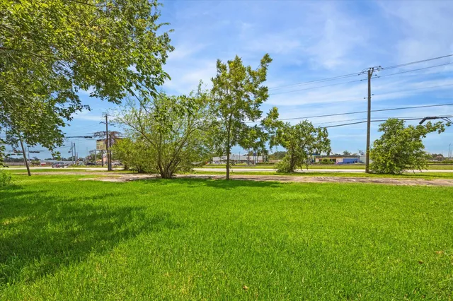 $50,000 | 408 North Oak Street, Texas City, TX 77591