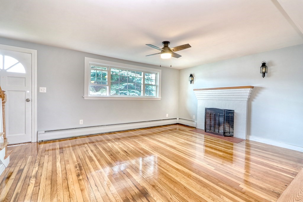 163 Rumney Road Revere, MA 02151 - Photo 4 of 27 Gallery Image 4