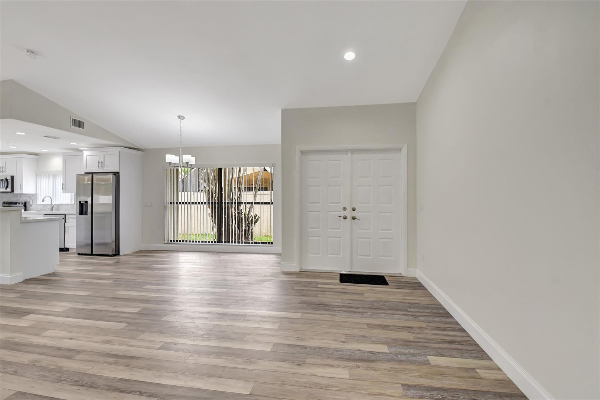 11092 Highland Circle Boca Raton, FL 33428 - Photo 5 of 38 Photo 5