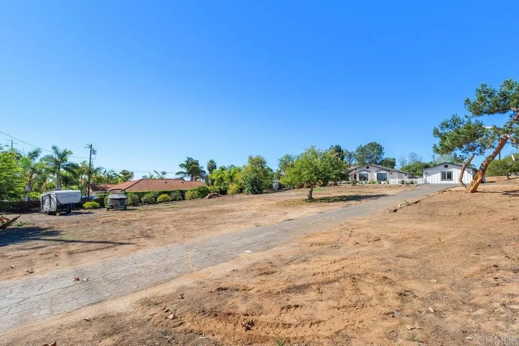 2625 Havencrest Drive Fallbrook, CA 92028 - Photo 33 of 35 a view of a road with a building in the background