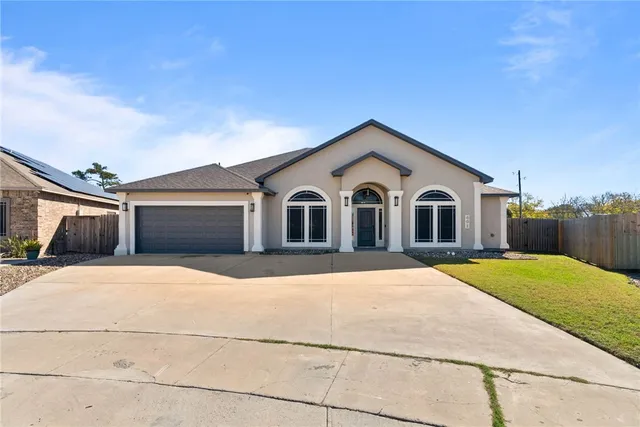 $449,900 | 401 Big Shell Court, Corpus Christi, TX 78418