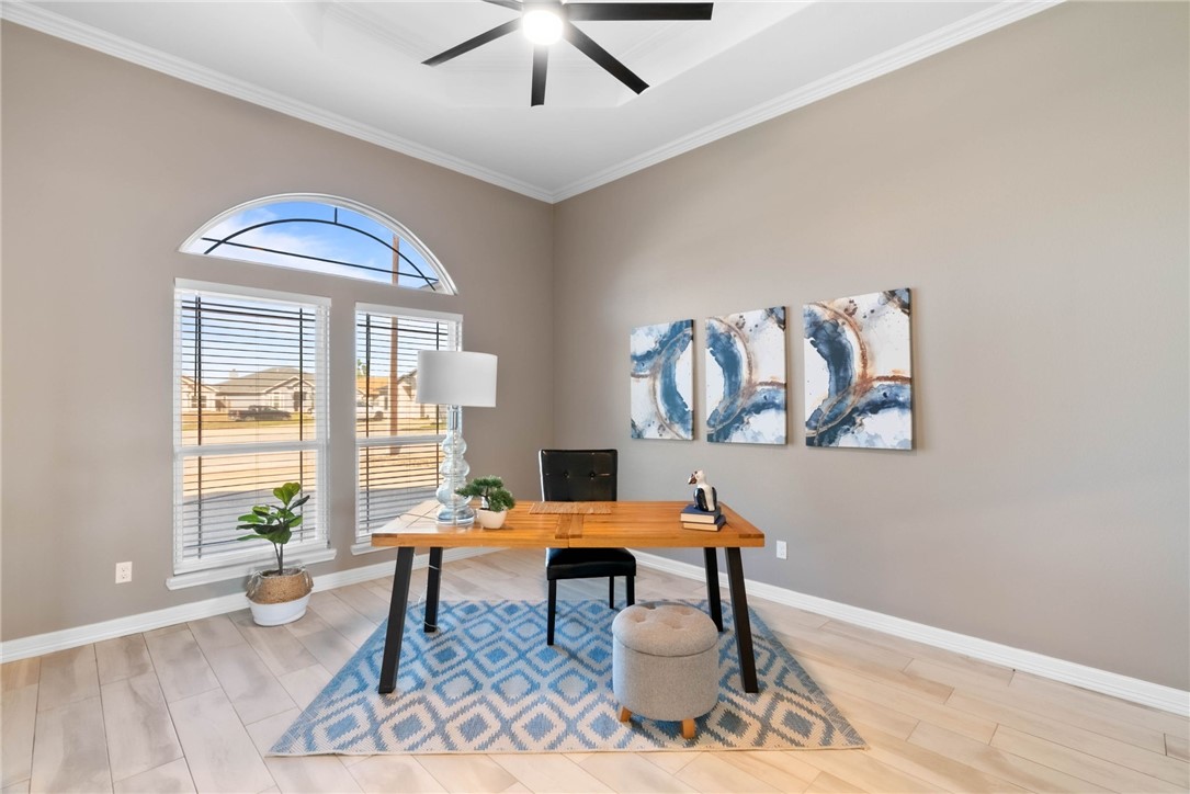 401 Big Shell Court Corpus Christi, TX 78418 - Photo 10 of 26 a room with furniture and a window