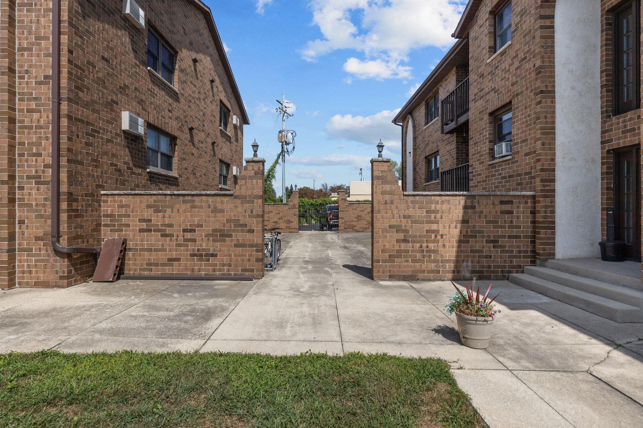 1161 Gillingham Road, Unit 4A Neenah, WI 54956 - Photo 27 of 34 Gallery Image 27