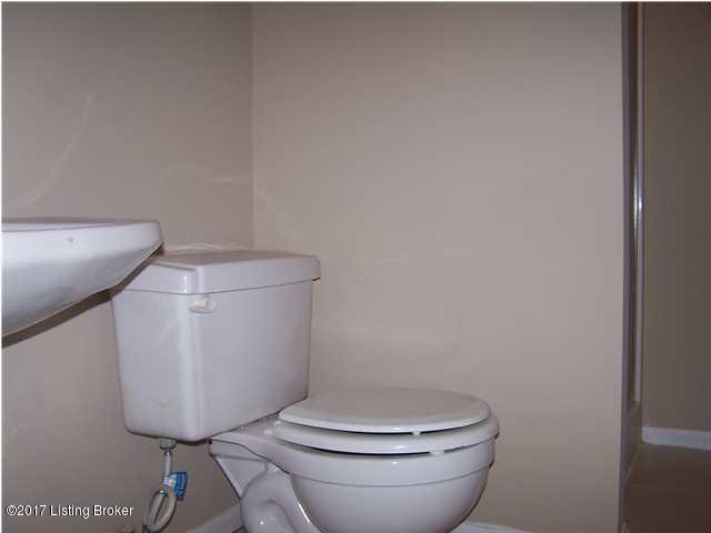 4712 Dohn Road Louisville, KY 40216 - Photo 13 of 16 20140108214844224888000000-o