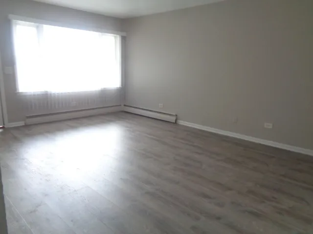 $1,500 | 1340 North Main Street, Unit B11, Wheaton, IL 60187