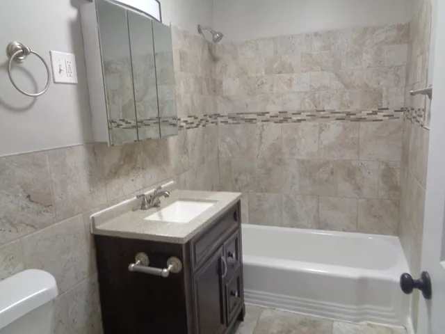 $1,500 | 1340 North Main Street, Unit B11, Wheaton, IL 60187