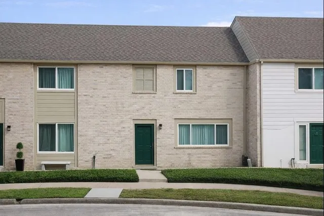 $1,300 | 2155 Hazlitt Drive, Houston, TX 77032