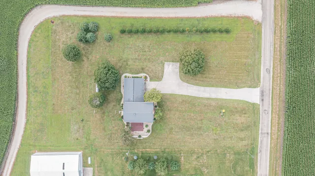 $338,000 | 35588-2300 2300 N Avenue, Mendota, IL 61342