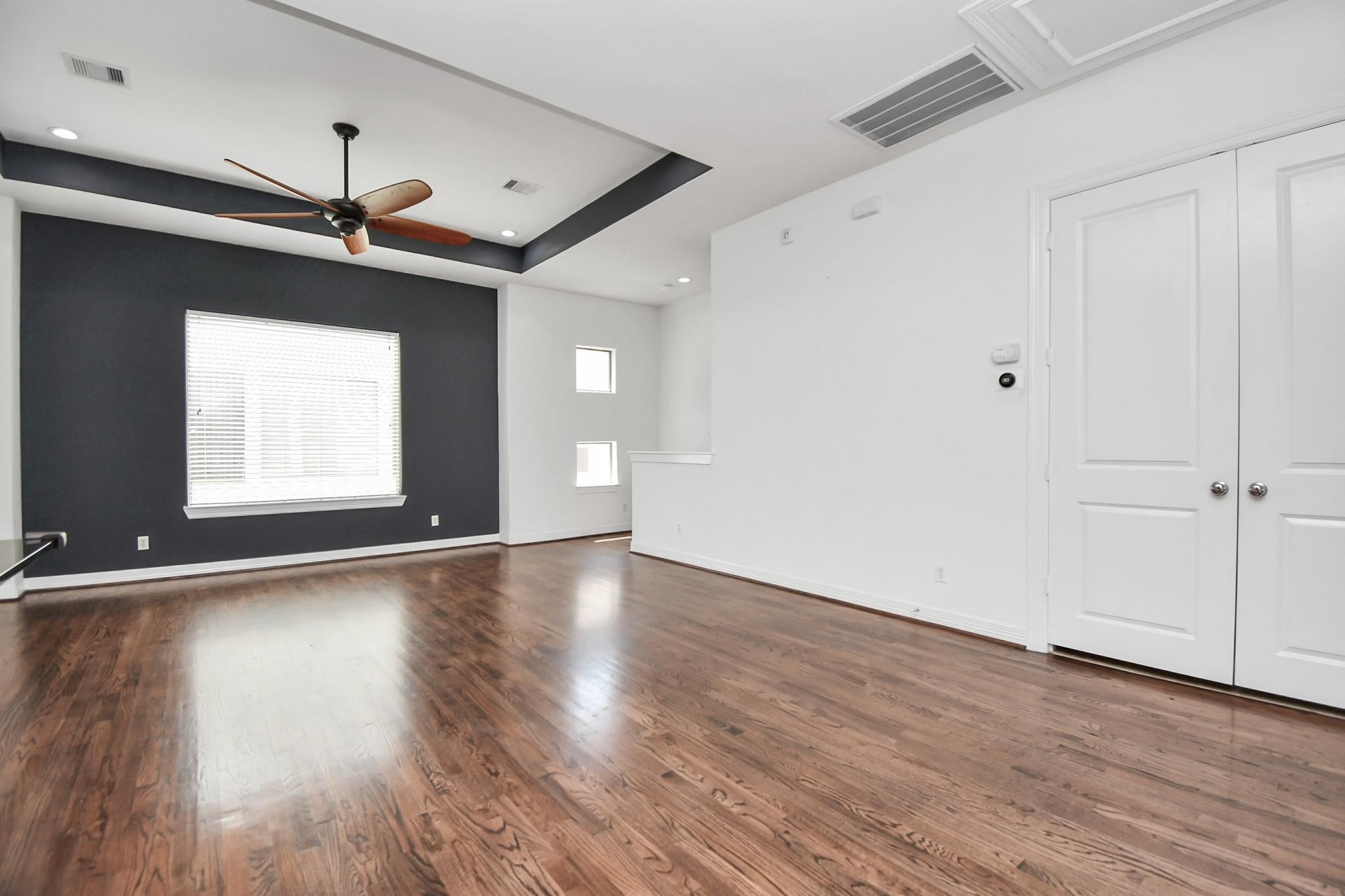 3900 Center Street Houston, TX 77007 - Photo 9 of 25 Pictures are from previous listing