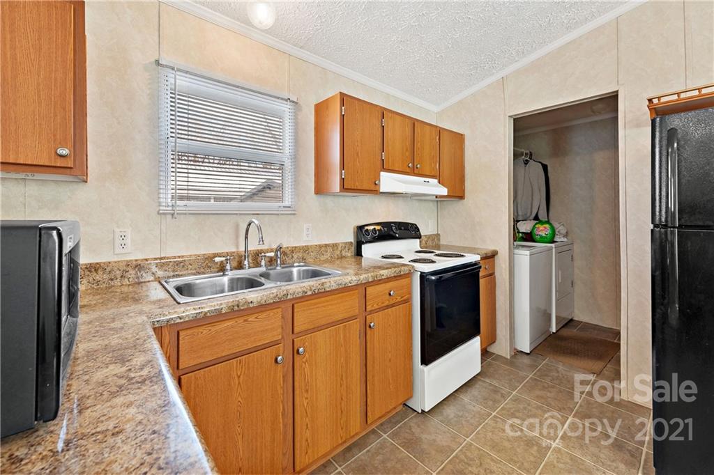 190 Morehead Road Marion, NC 28752 - Photo 19 of 31 Gallery Image 19