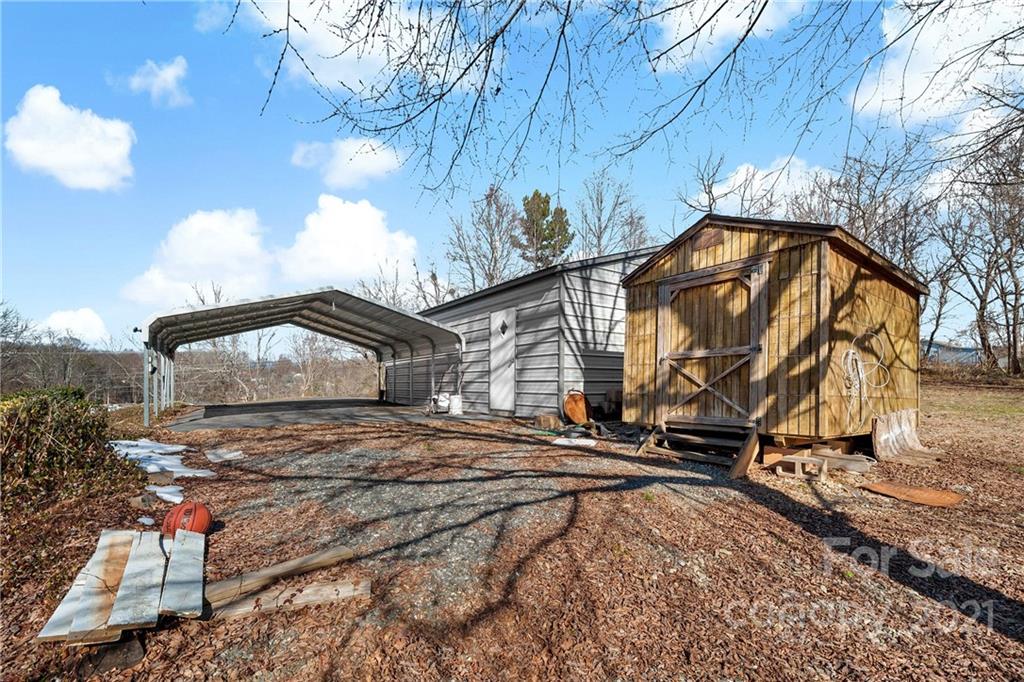 190 Morehead Road Marion, NC 28752 - Photo 30 of 31 Gallery Image 30