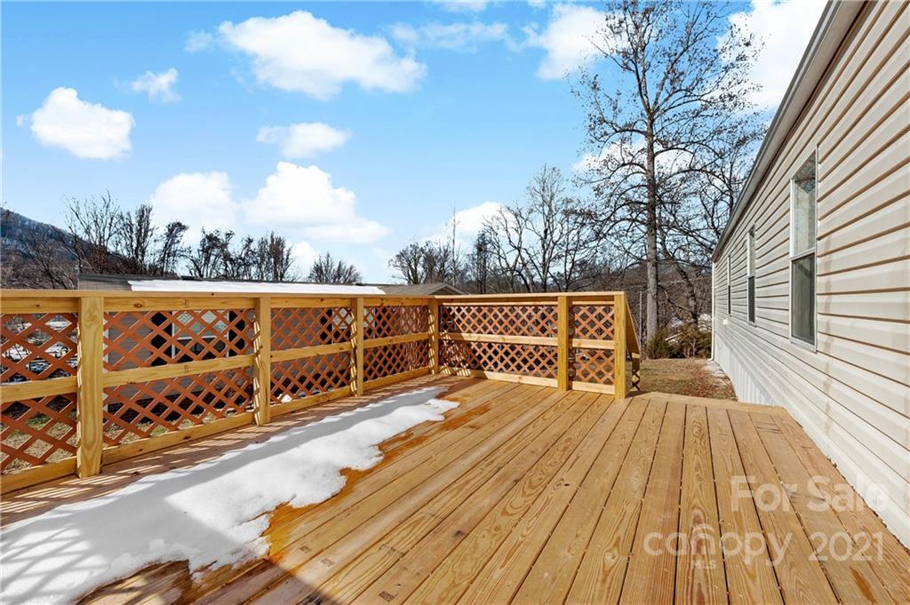 190 Morehead Road Marion, NC 28752 - Photo 4 of 31 Gallery Image 4