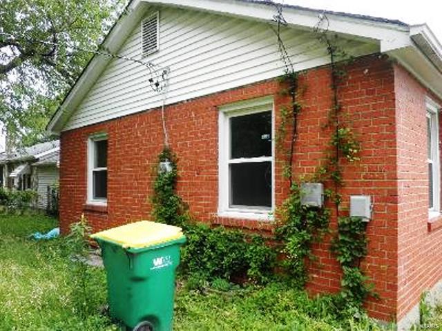 2017 North Hanley Road St. Louis, MO 63114 - Photo 2 of 9 Gallery Image 2