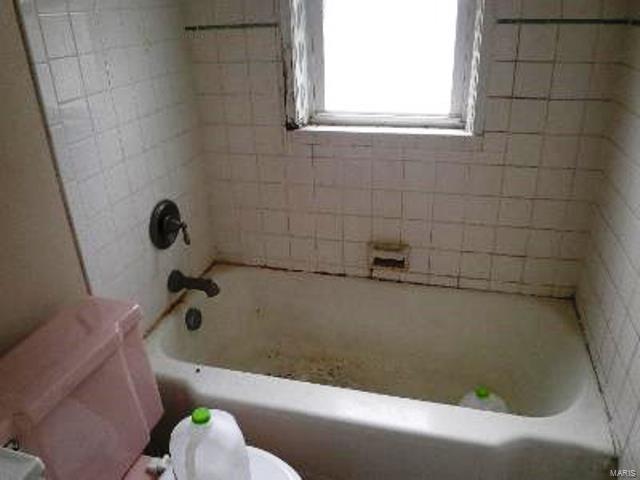 2017 North Hanley Road St. Louis, MO 63114 - Photo 8 of 9 Gallery Image 8