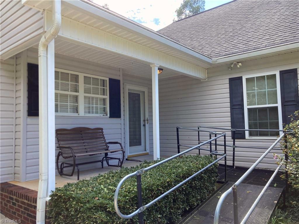 1391 Beckner Road Lexington, NC 27292 - Photo 50 of 50 Front patio