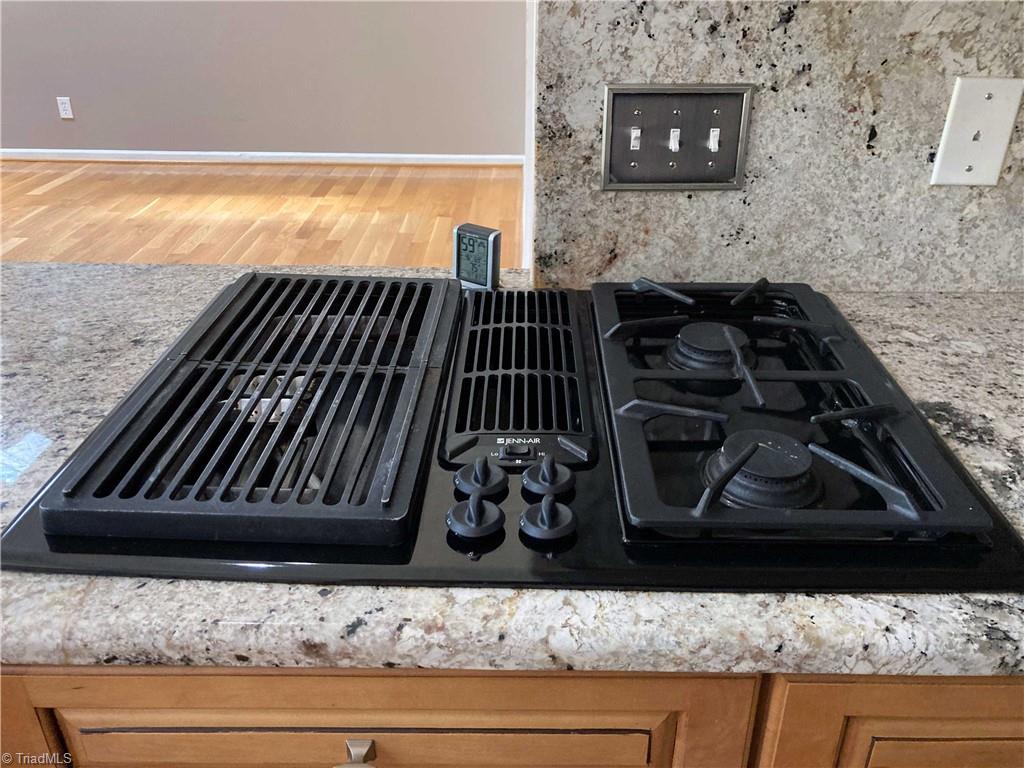 1391 Beckner Road Lexington, NC 27292 - Photo 8 of 50 Grill Top
