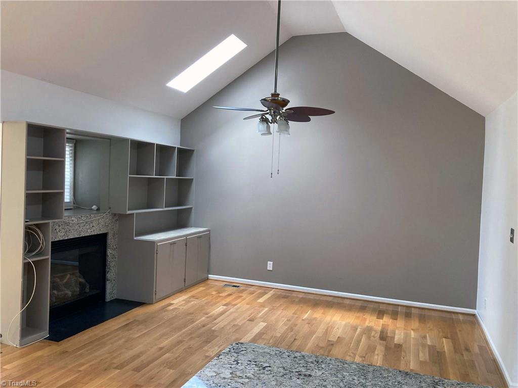 1391 Beckner Road Lexington, NC 27292 - Photo 10 of 50 Spacious Livingroom with built-ins