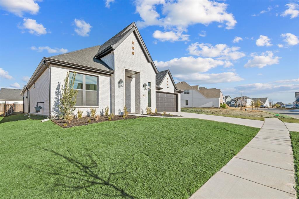 912 Highlands Avenue Aledo, TX 76008 - Photo 3 of 40