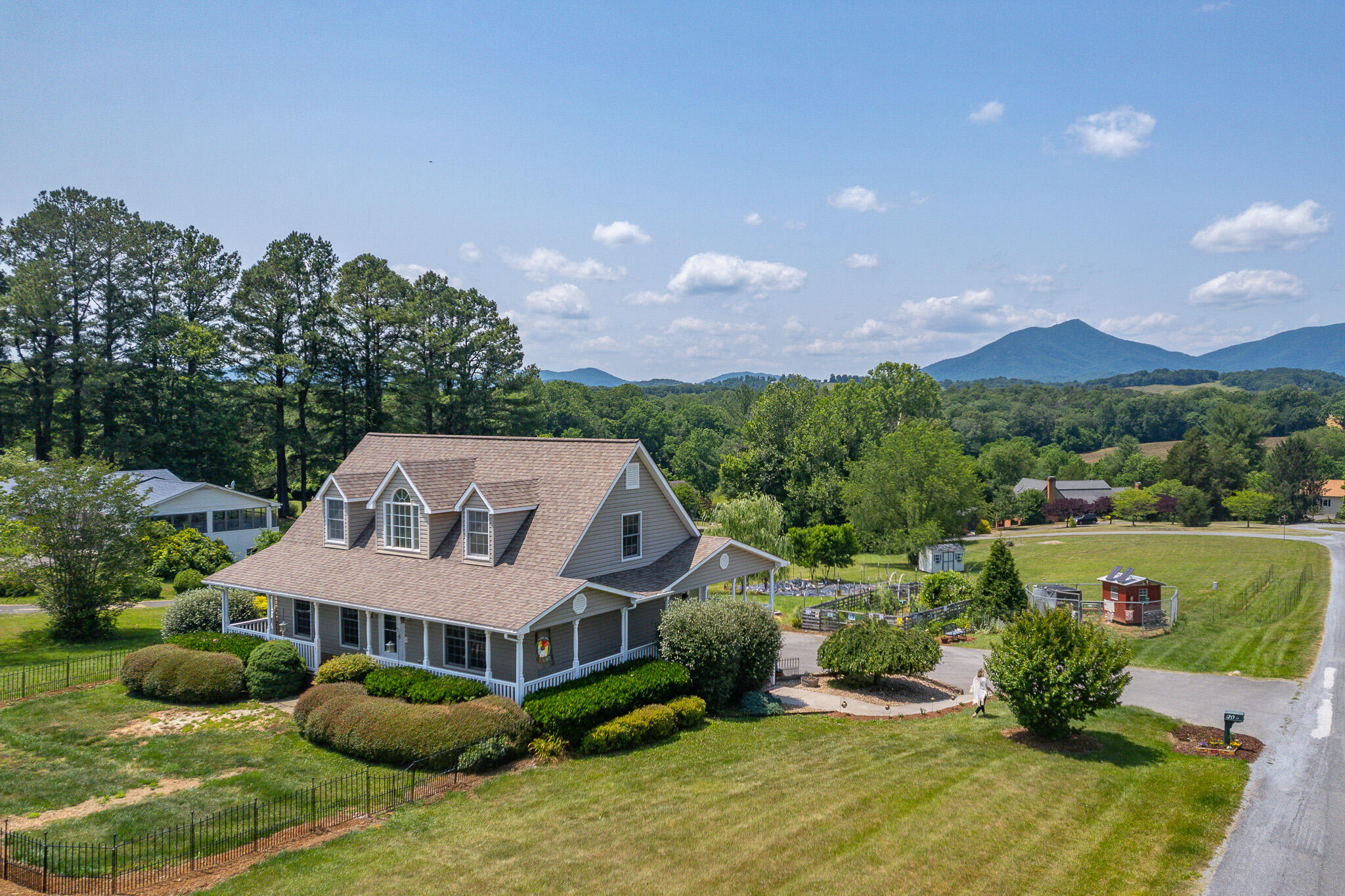 1747 Three Otters Road Bedford, VA 24523 - Photo 1 of 91 1