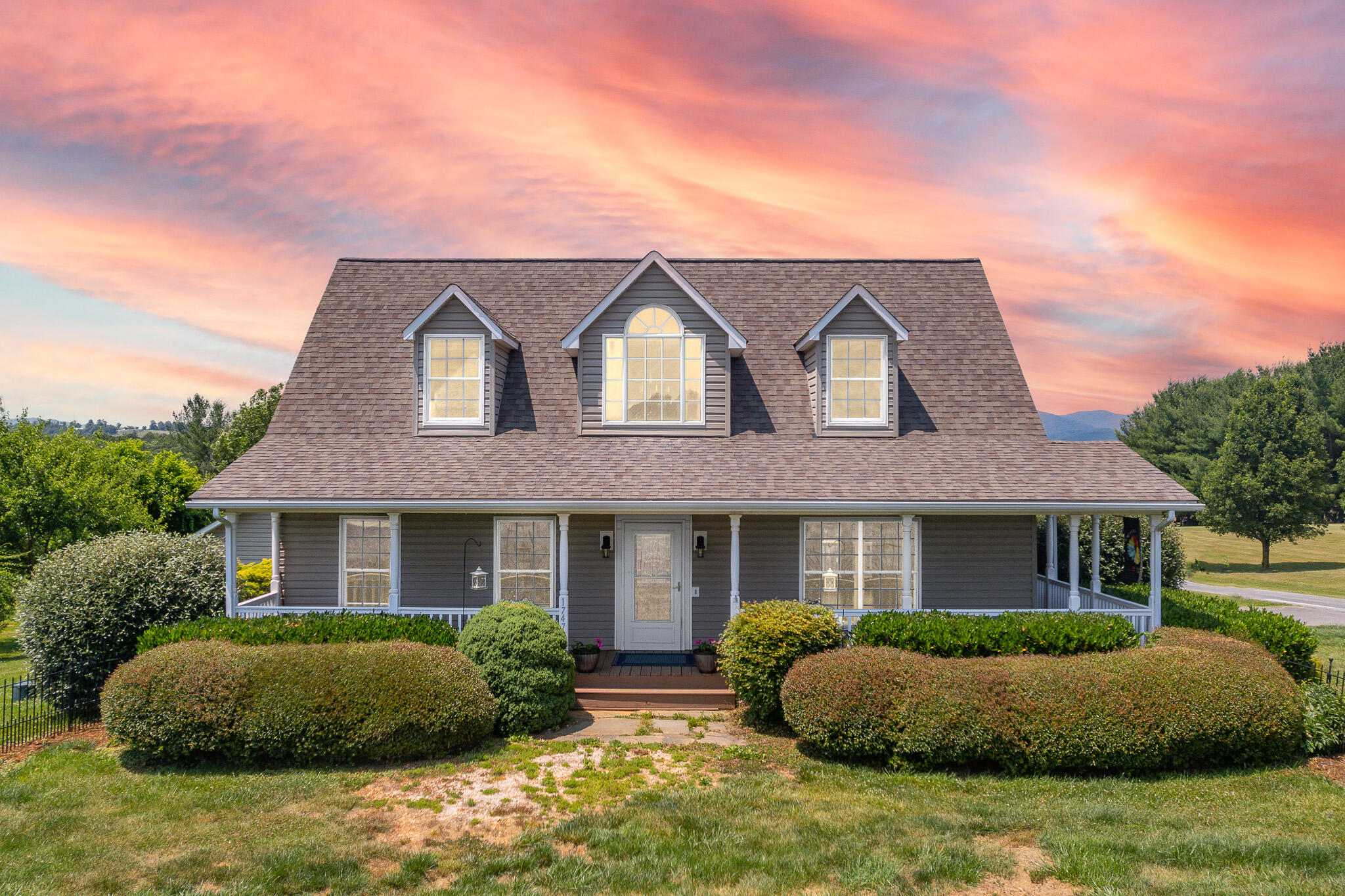 1747 Three Otters Road Bedford, VA 24523 - Photo 2 of 91 1747 Three Otters Road