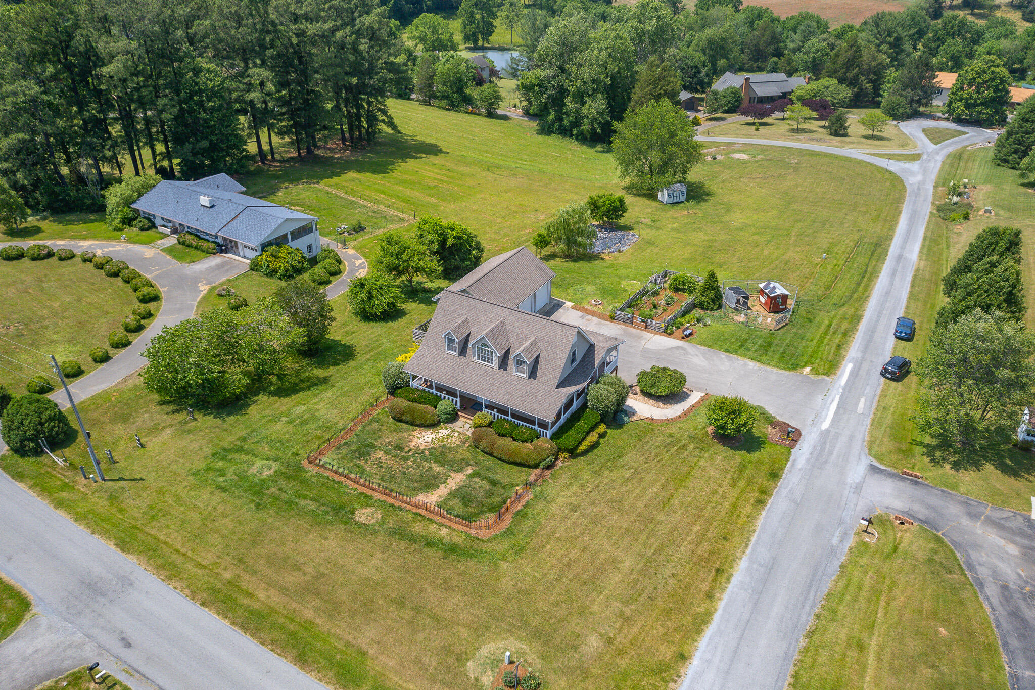 1747 Three Otters Road Bedford, VA 24523 - Photo 4 of 91 4