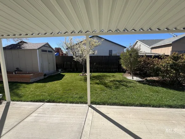 $329,900 | 329 West Ave J, Jerome, ID 83338