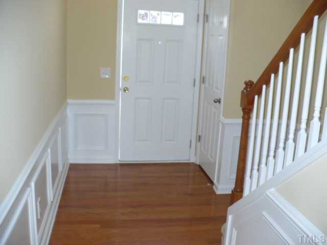7713 Tanby Court Raleigh, NC 27613 - Photo 3 of 19