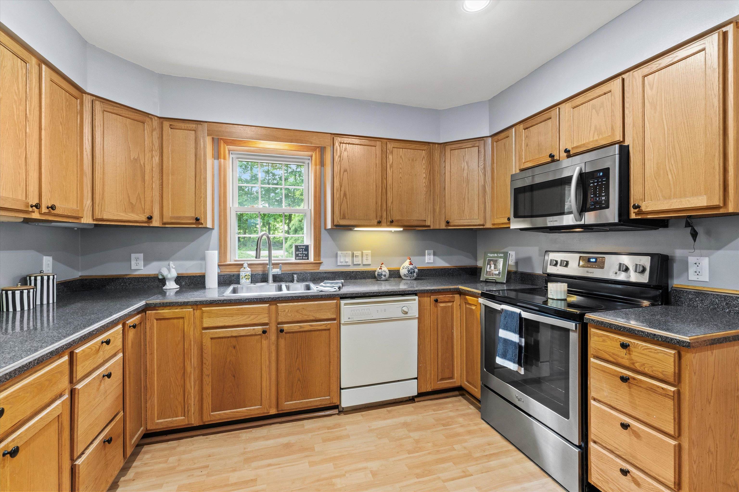 31 Winant Road Pittsfield, NH 03263 - Photo 13 of 60