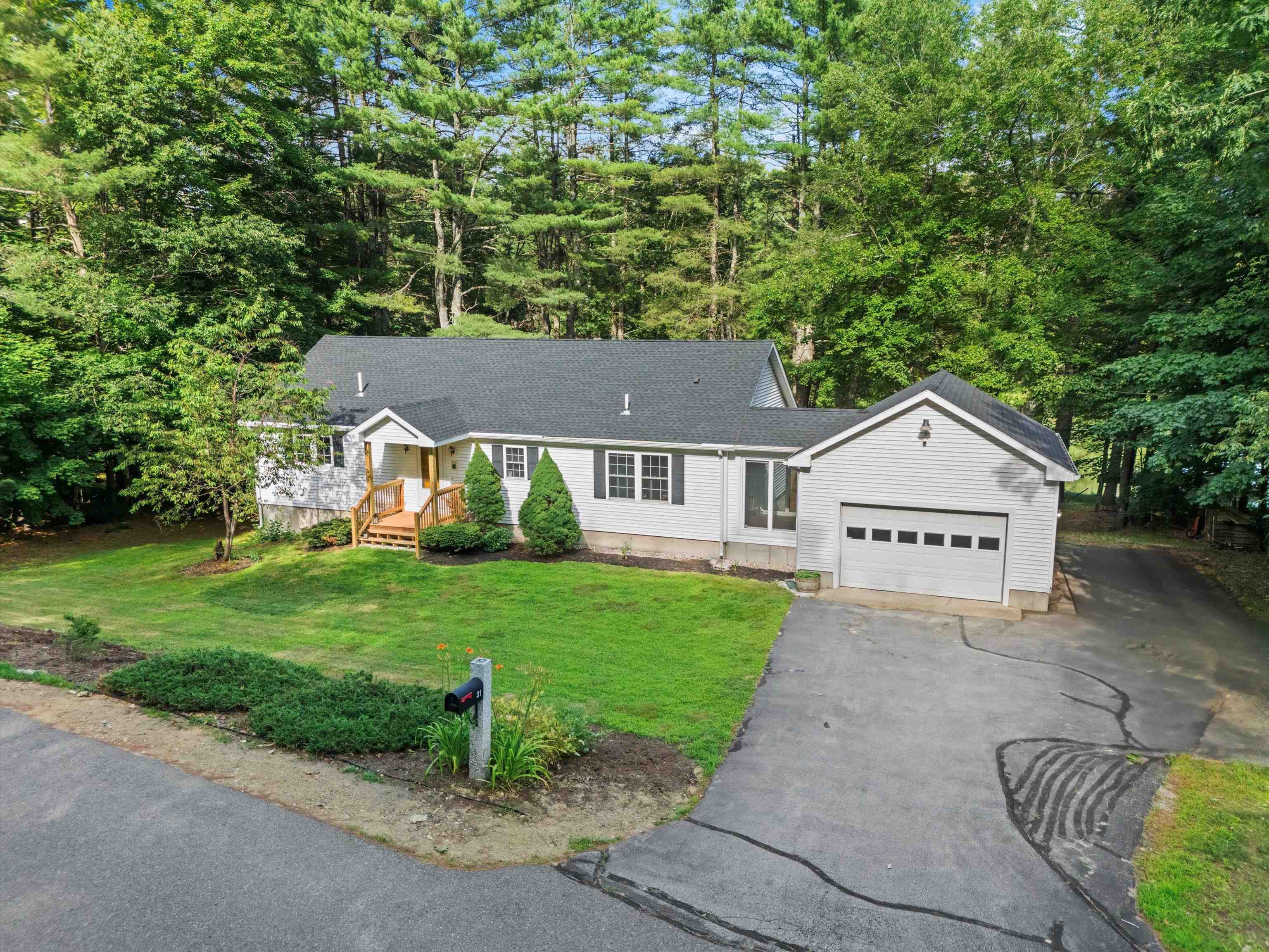 31 Winant Road Pittsfield, NH 03263 - Photo 2 of 60