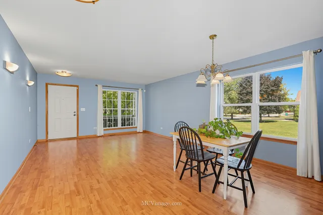 $399,900 | 2045 Winding Lakes Drive, Plainfield, IL 60586