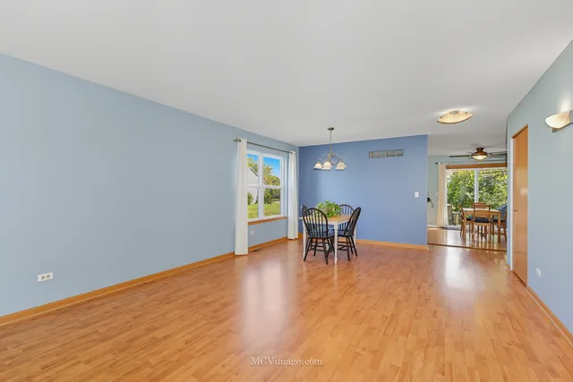 $399,900 | 2045 Winding Lakes Drive, Plainfield, IL 60586