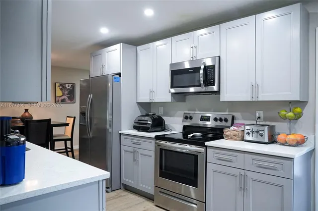 $394,999 | 4401 Northwest 45th Street, Tamarac, FL 33319