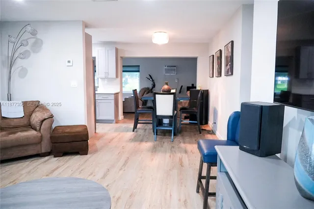 $394,999 | 4401 Northwest 45th Street, Tamarac, FL 33319