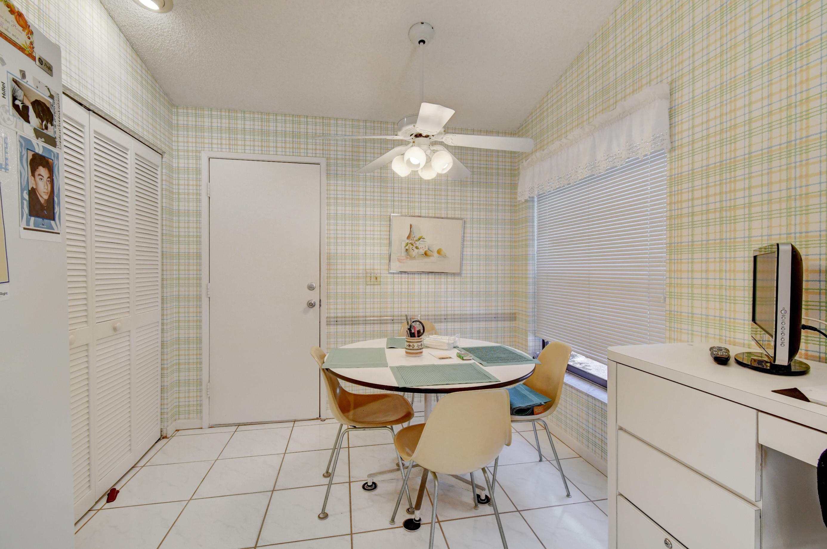 8247 Springlake Drive Boca Raton, FL 33496 - Photo 7 of 39 26_dsc_9177_78_79_80_81