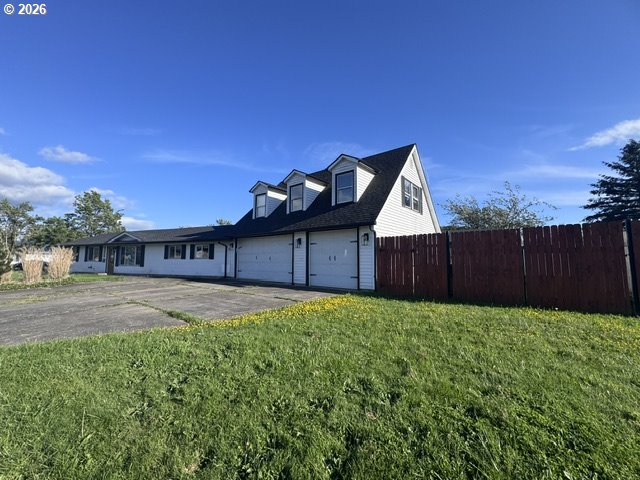 3215 William Street Longview, WA 98632 - Photo 2 of 37