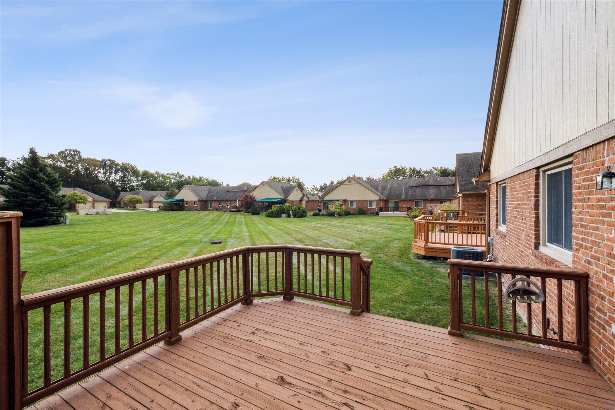 16895 Country Ridge Court Macomb, MI 48044 - Photo 44 of 49 50157108-47d5cf6a-3047-48e7-a835-6292c13c4e34.JPG