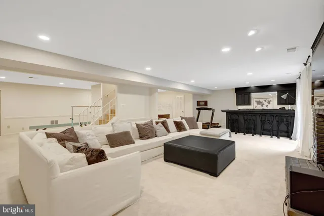 $9,900 | 6305 Dunaway Court, McLean, VA 22101