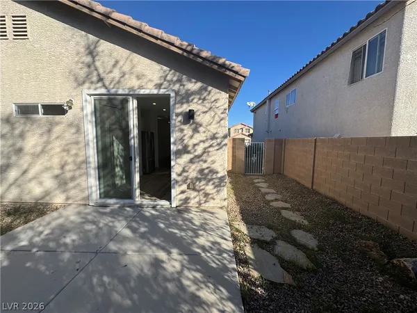 $2,100 | 6481 Moss Bluff Court, Las Vegas, NV 89141