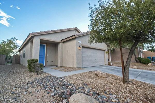 $2,100 | 6481 Moss Bluff Court, Las Vegas, NV 89141