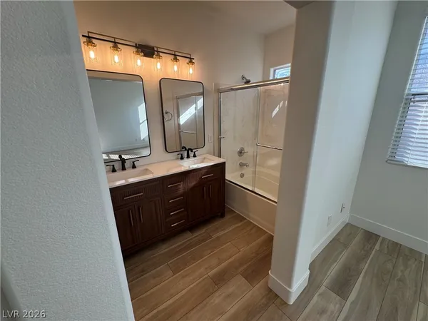 $2,100 | 6481 Moss Bluff Court, Las Vegas, NV 89141