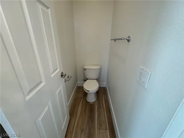 $2,100 | 6481 Moss Bluff Court, Las Vegas, NV 89141