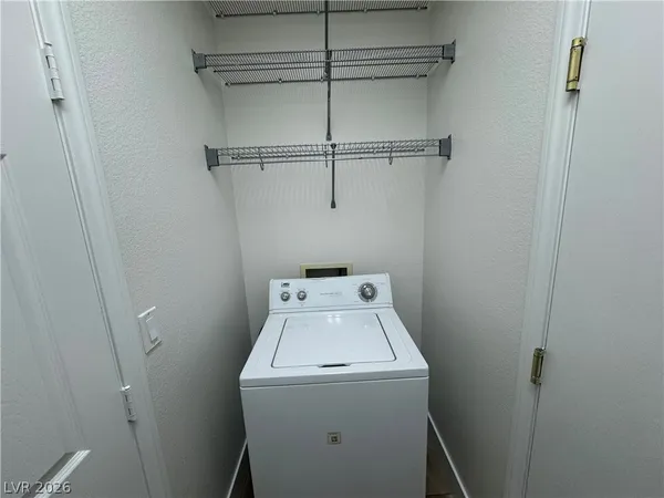 $2,100 | 6481 Moss Bluff Court, Las Vegas, NV 89141